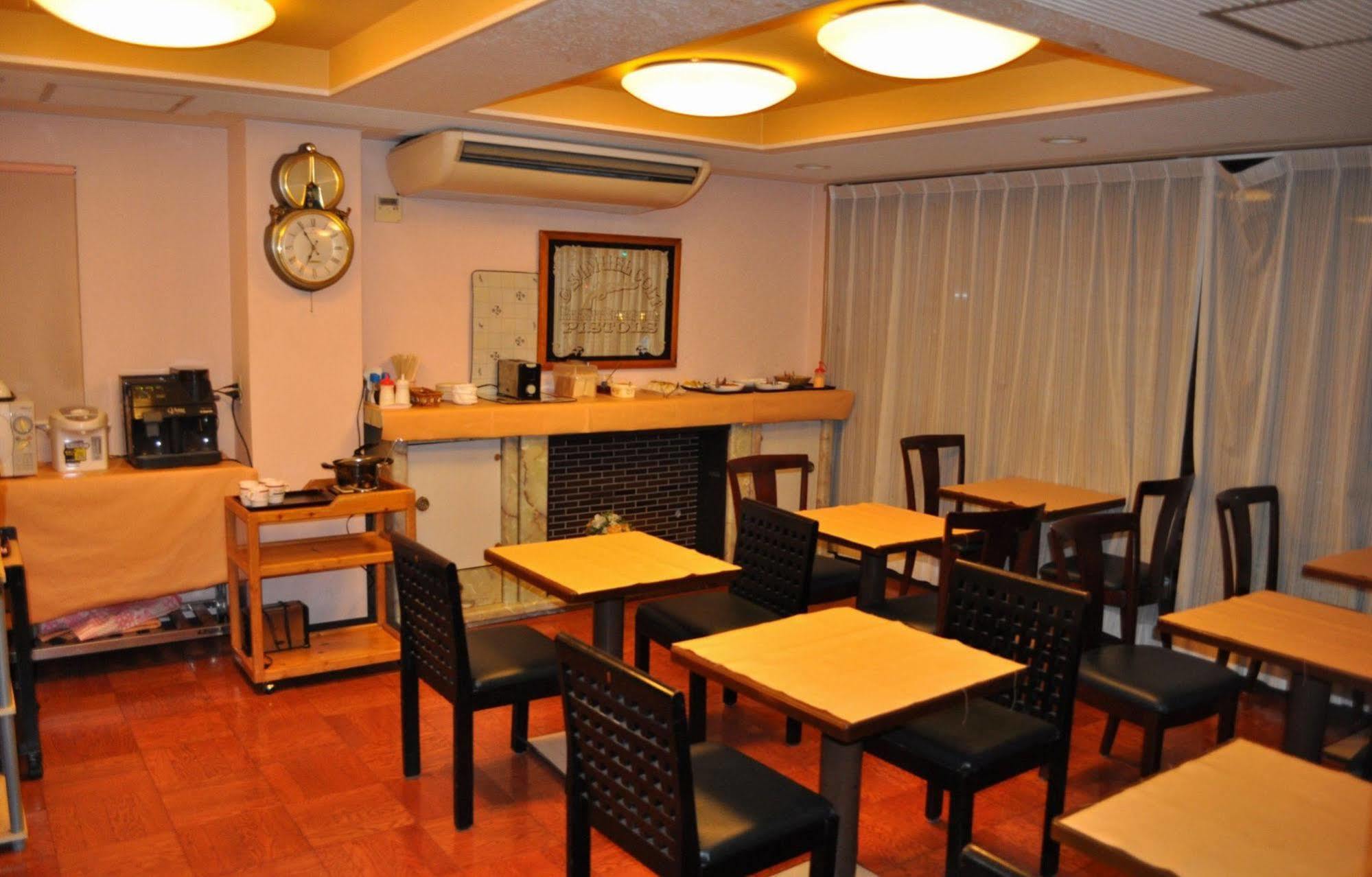 Kochi Sakura Hotel Esterno foto